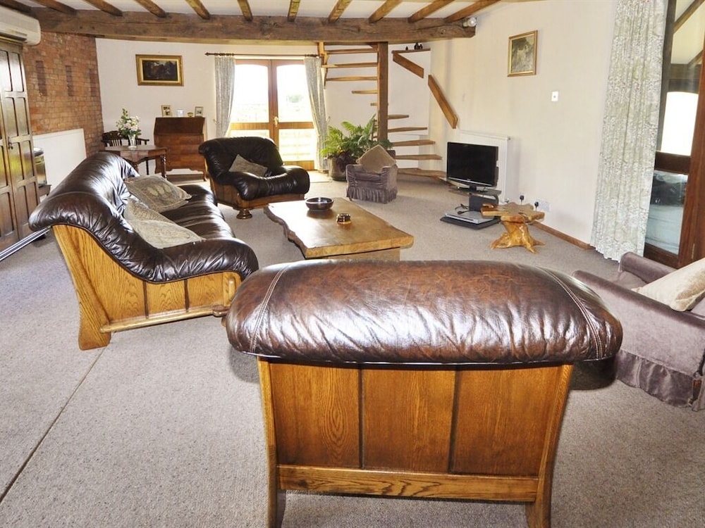 Bluebell Farm 14/22
