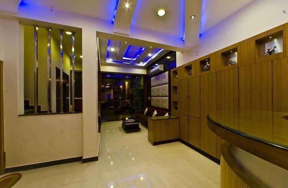 Hotel Durga Silver Line 16/24