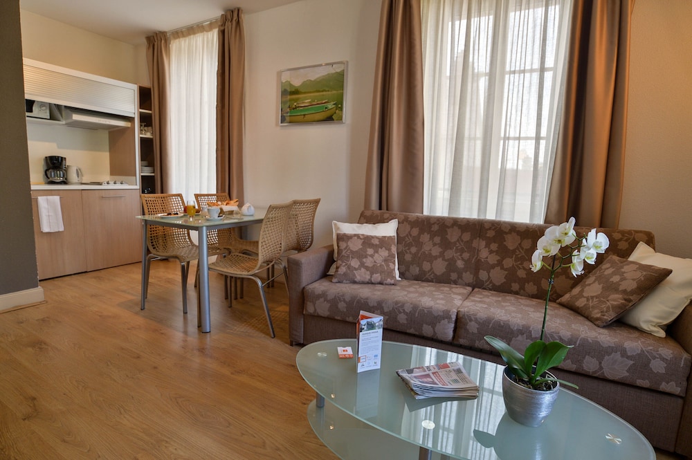 Privilodges Le Royal Annecy 33/65