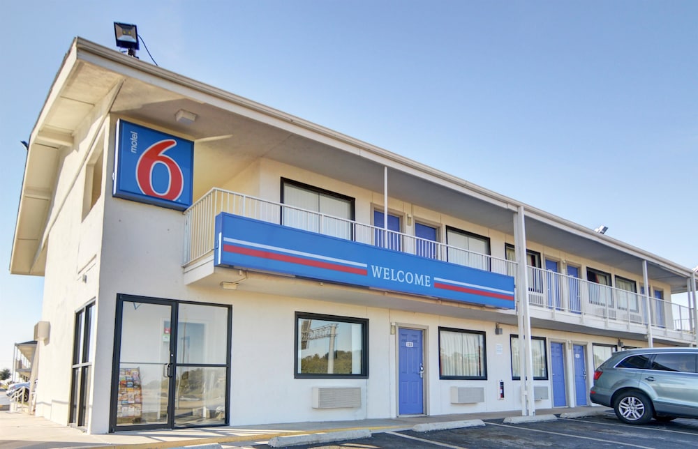 Motel6 Denton, TX - UNT in DENTON - TX