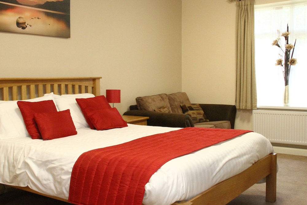 Exeter Court Hotel 23/66