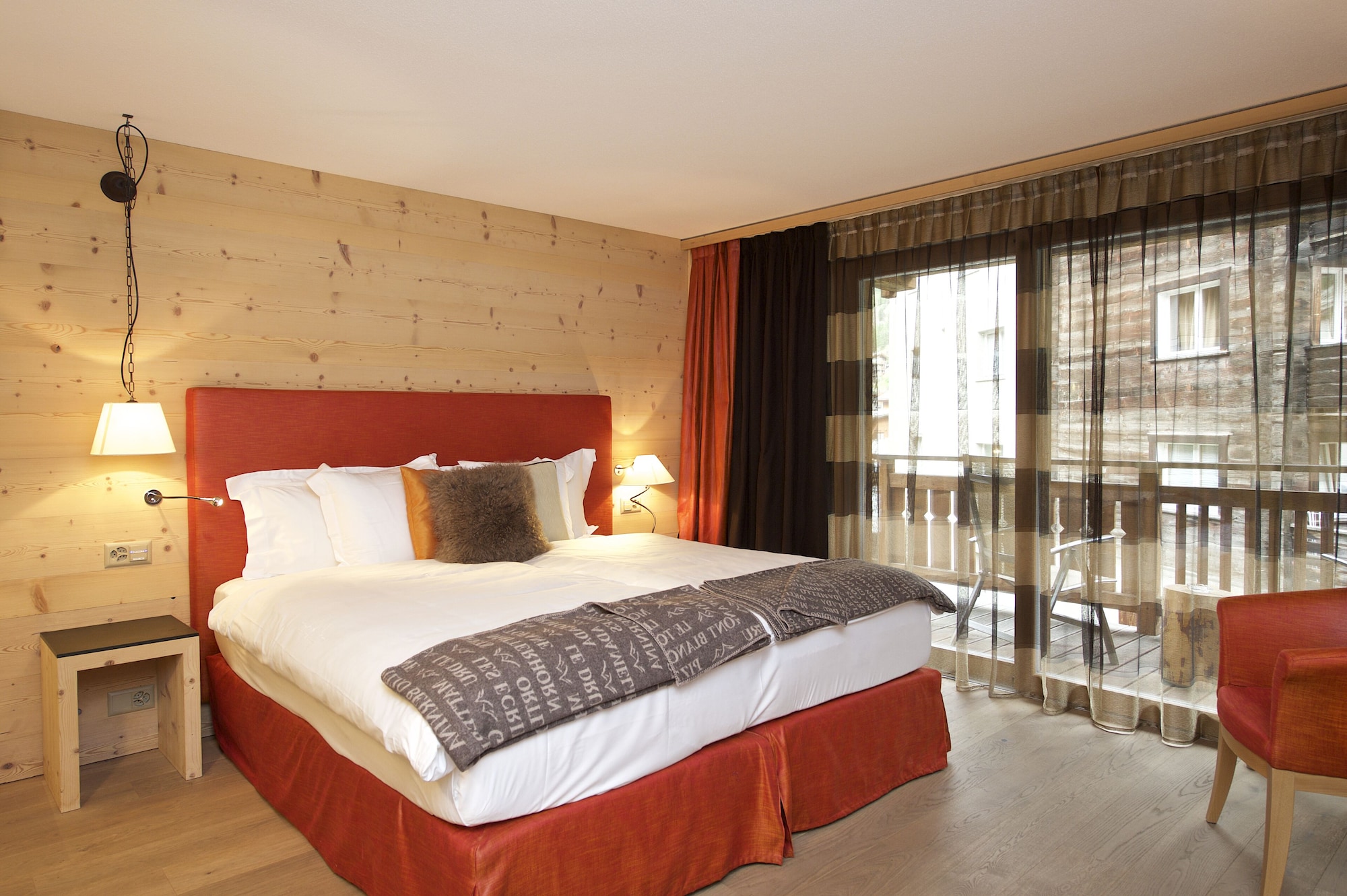 COMFORT, DOUBLE BED
