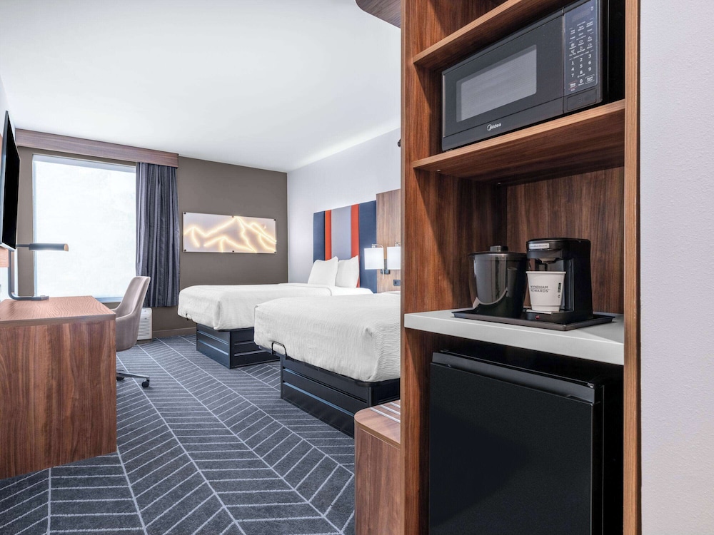 غرفة بسريرين كوين، La Quinta Inn and Suites by Wyndham Chelsea 5/5