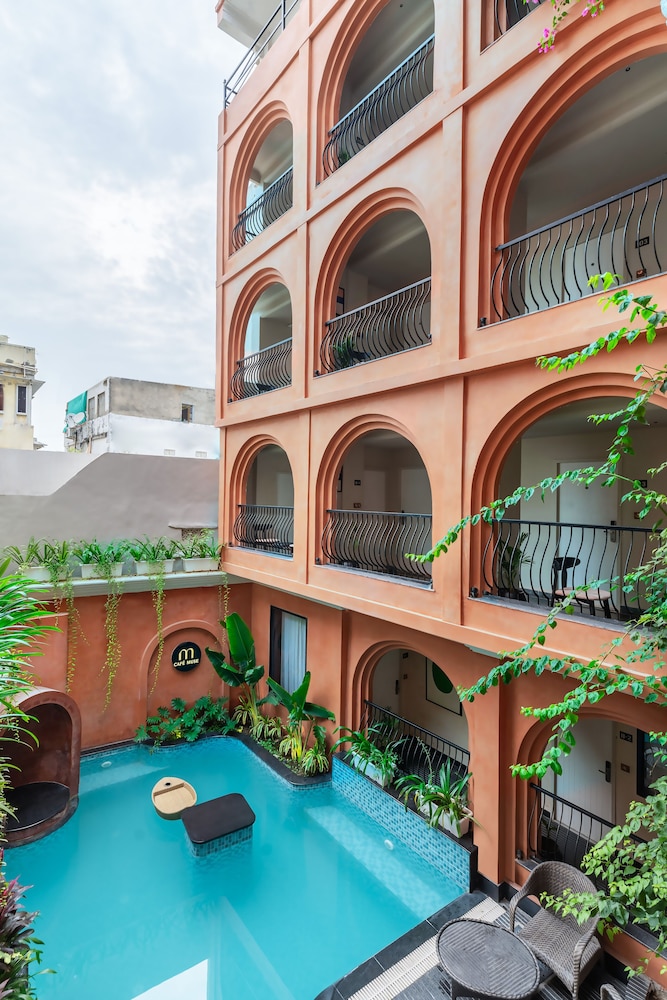 HOTEL POONAM HAVELI 4/50