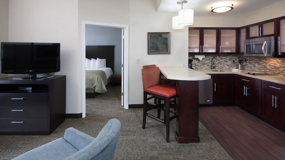 STAYBRIDGE SUITES BUFFALO-AMHERST 48/52