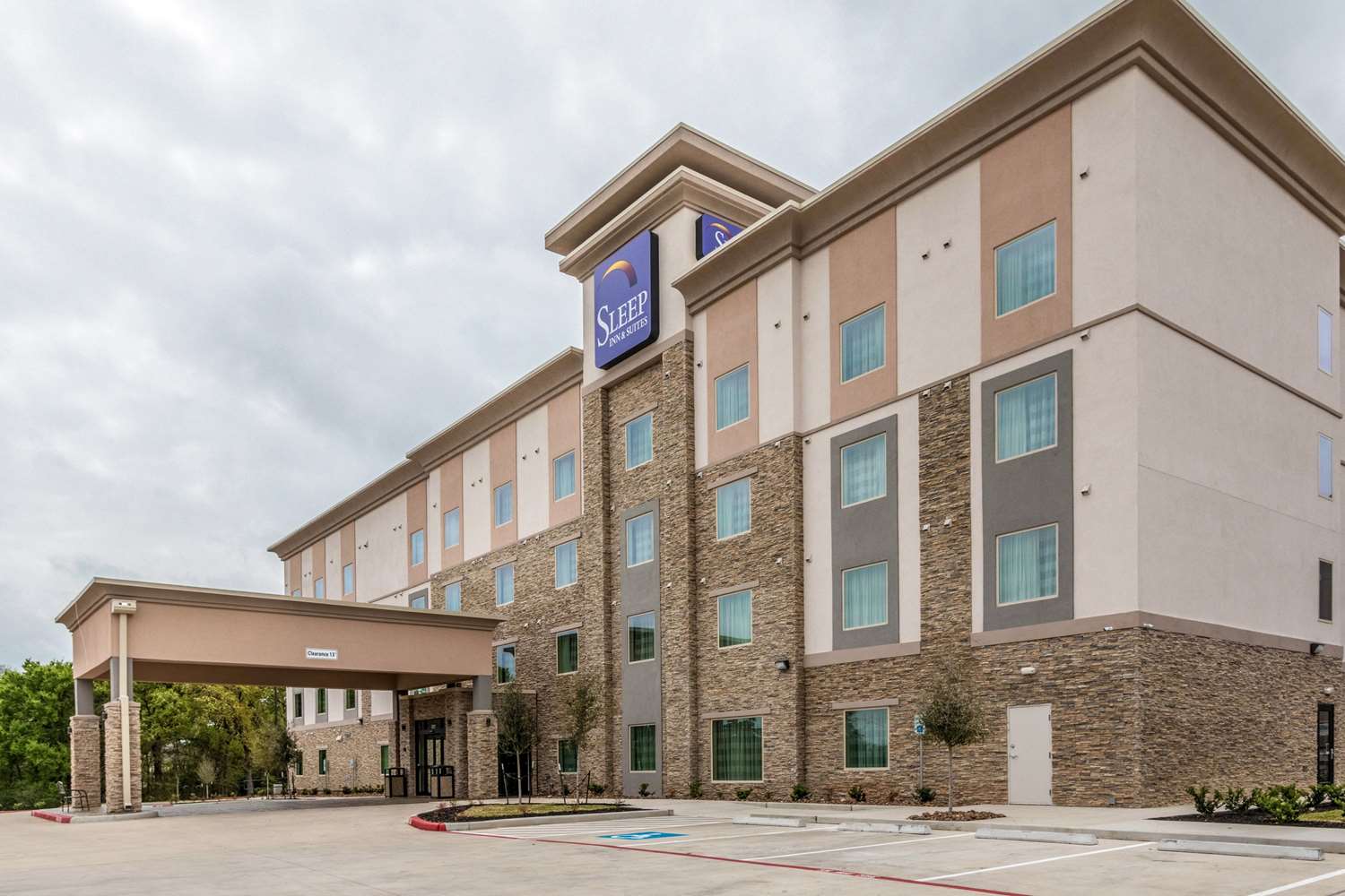 Sleep Inn and Suites College Station Area 44/46
