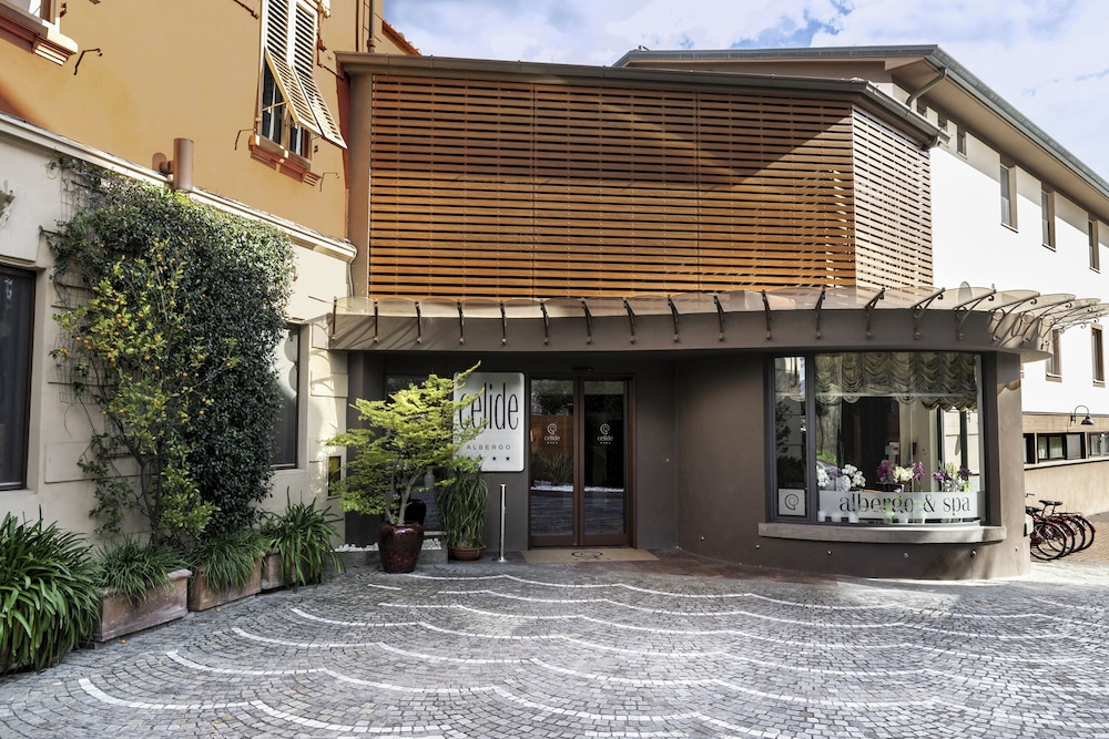 Albergo Celide 70/79