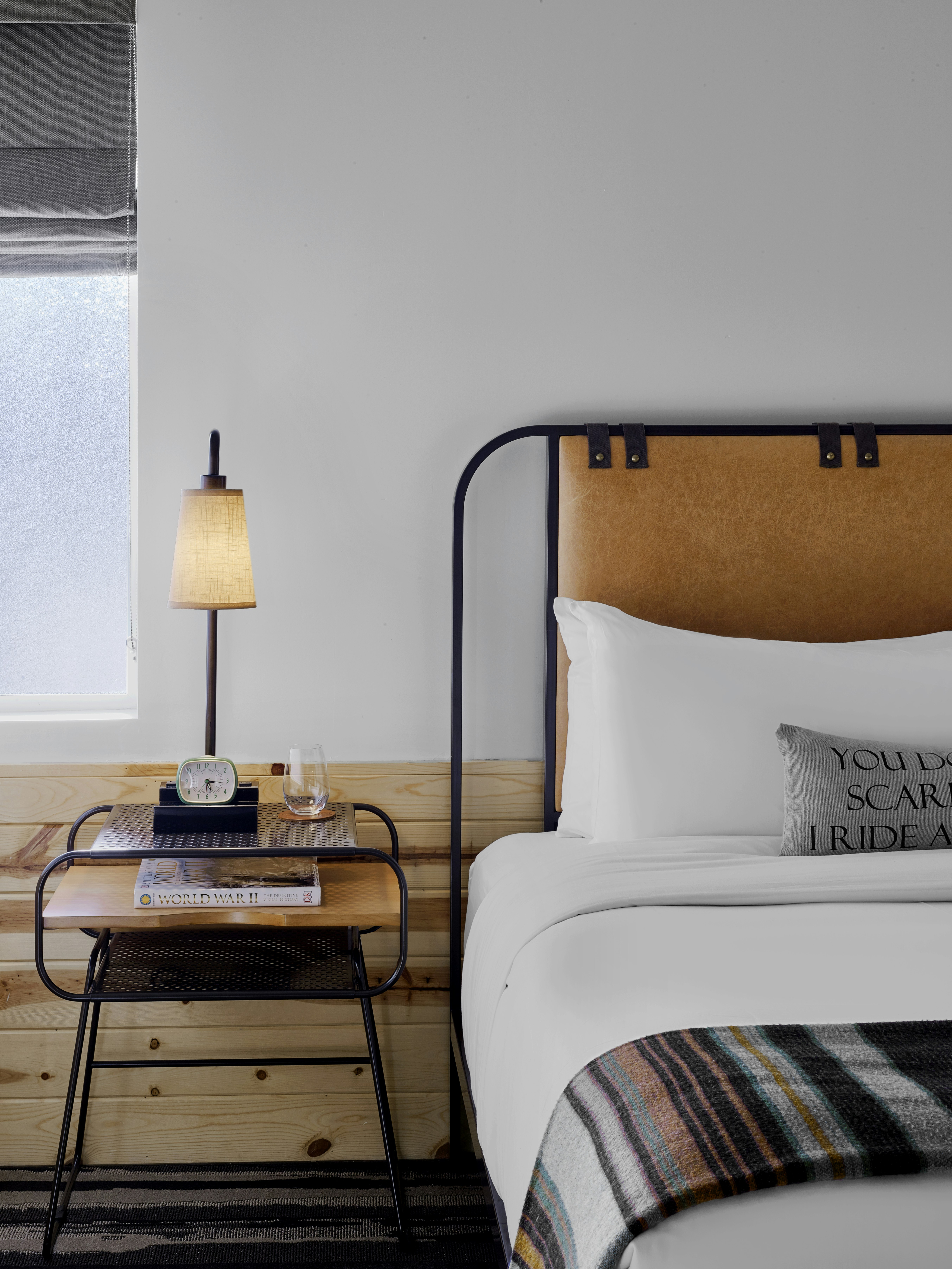 DELUXE, DOUBLE BED