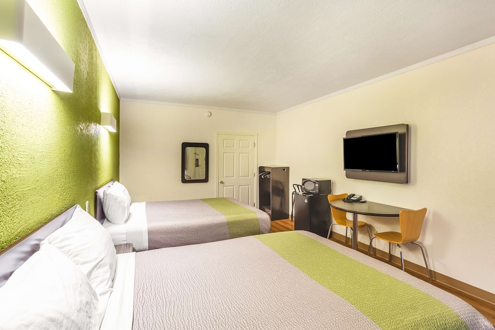 Motel6 Huntington, WV 22/51