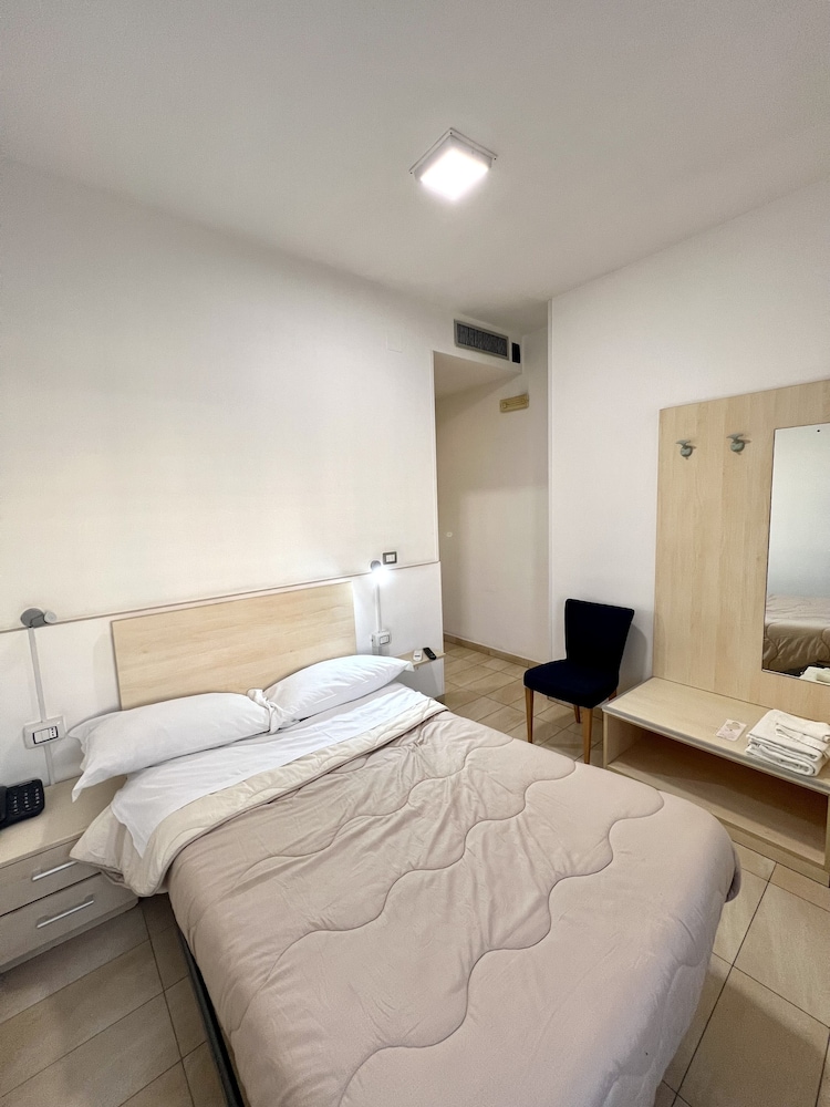 BASIC, DOUBLE BED