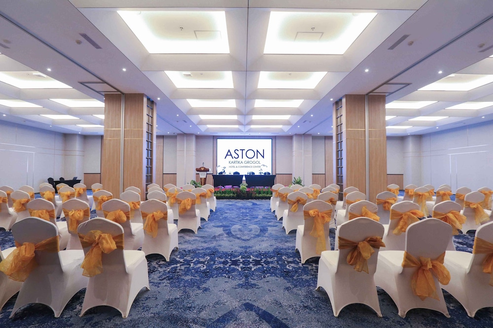 Aston Kartika Grogol Hotel and Conference Center 39/42