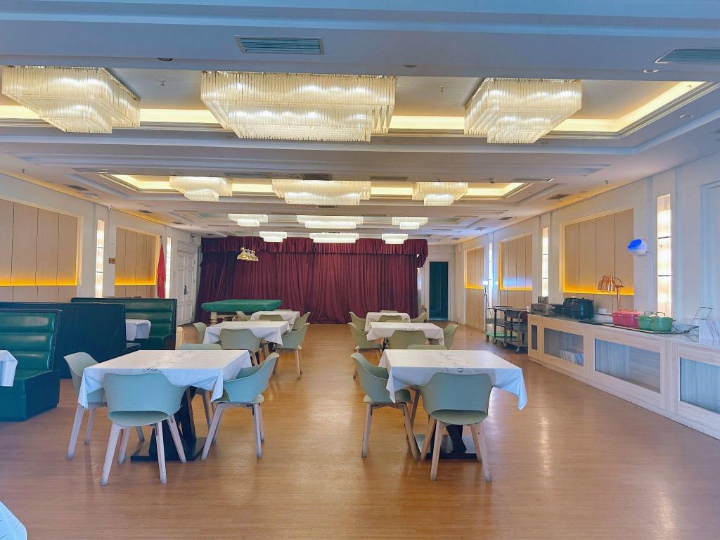 Starway Hotel (Beijing New China International Exhibition Center Airport Industrial Park) 43/48