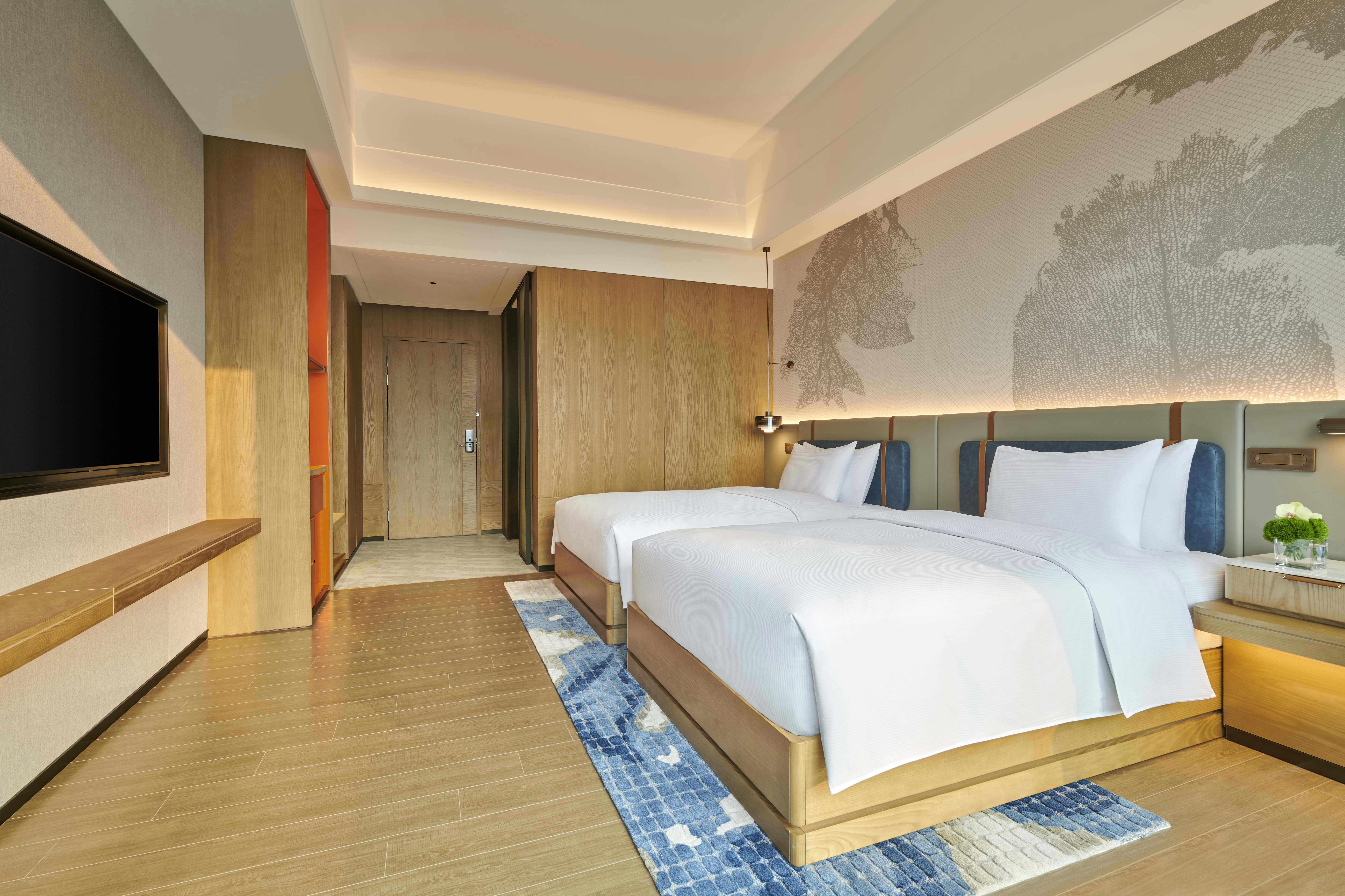 GUEST ROOM, TWIN BEDS, HIGH FLOOR