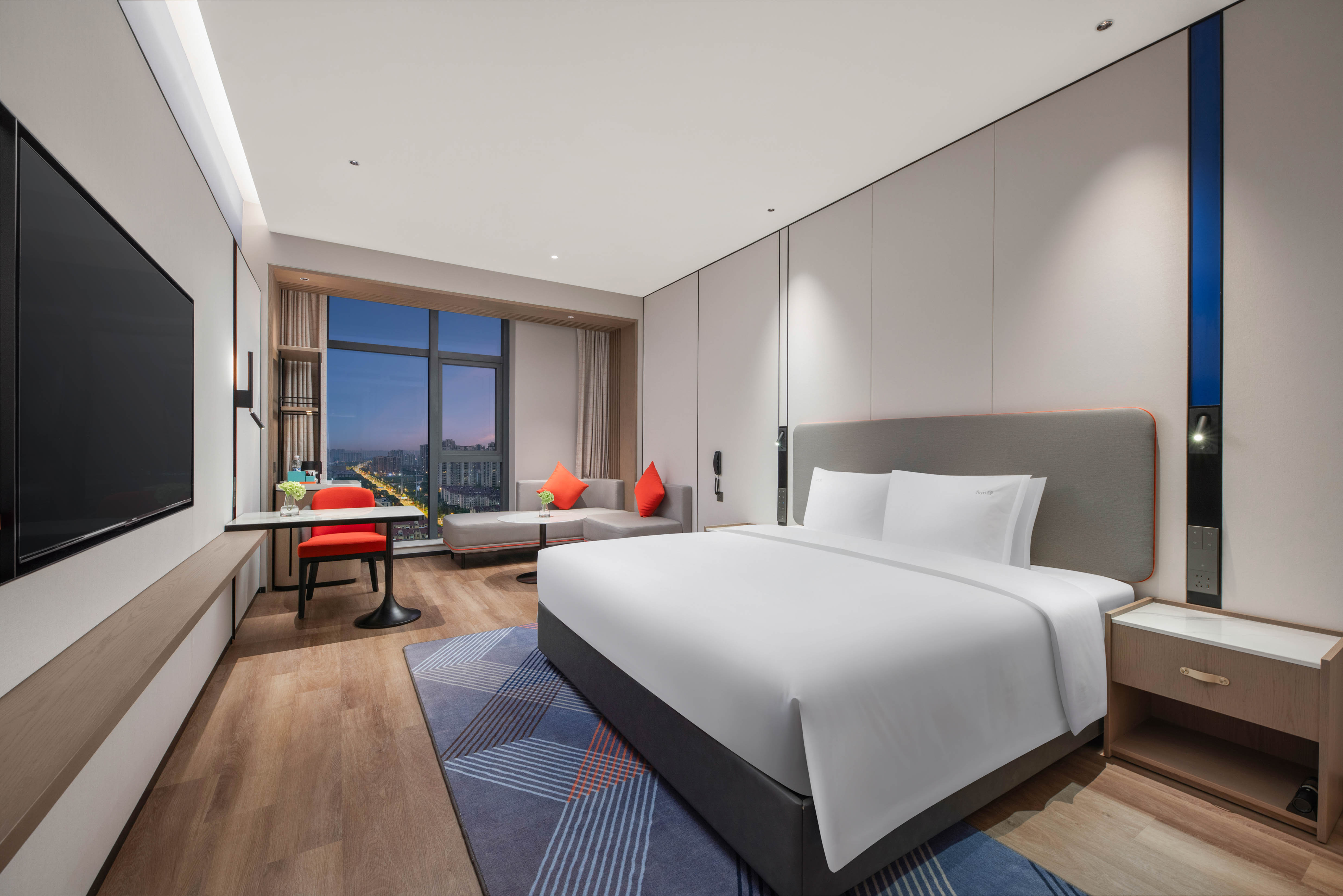 Standard, King Bed, Holiday Inn Express Wuxi Xishan 2/4
