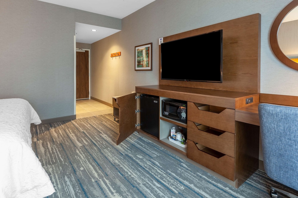 Lobby at Hampton Inn Bloomfield Hills Detroit, MI, BLOOMFIELD HILLS - MI