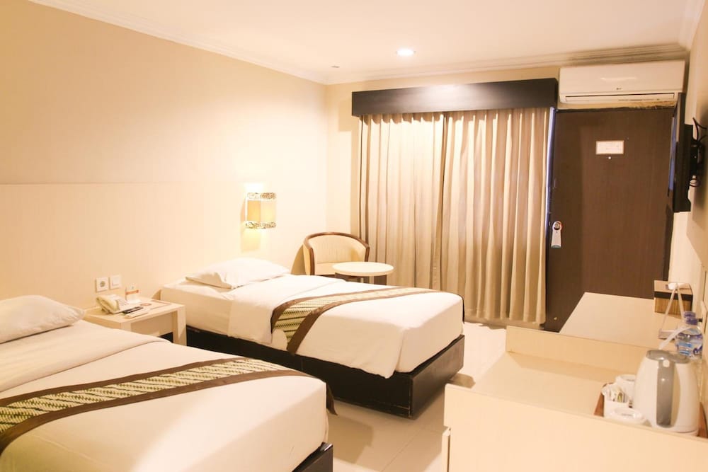 Cakra Kusuma Hotel 17/49