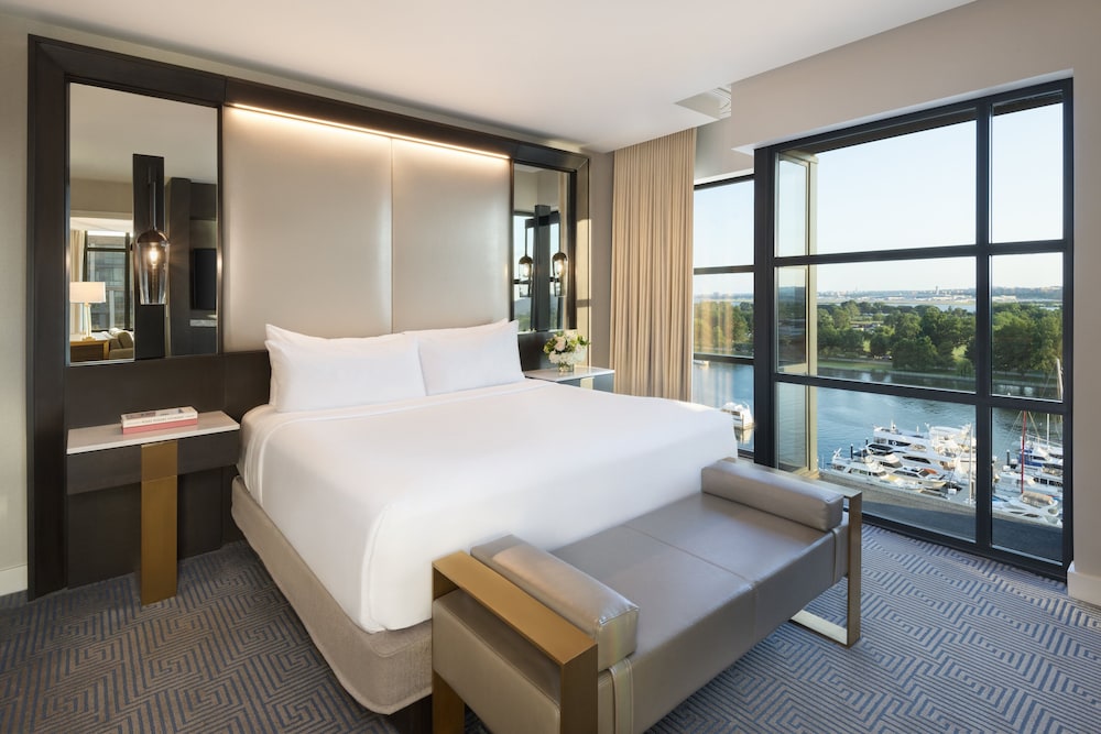 InterContinental Washington D.C. - The Wharf, an IHG Hotel 32/82