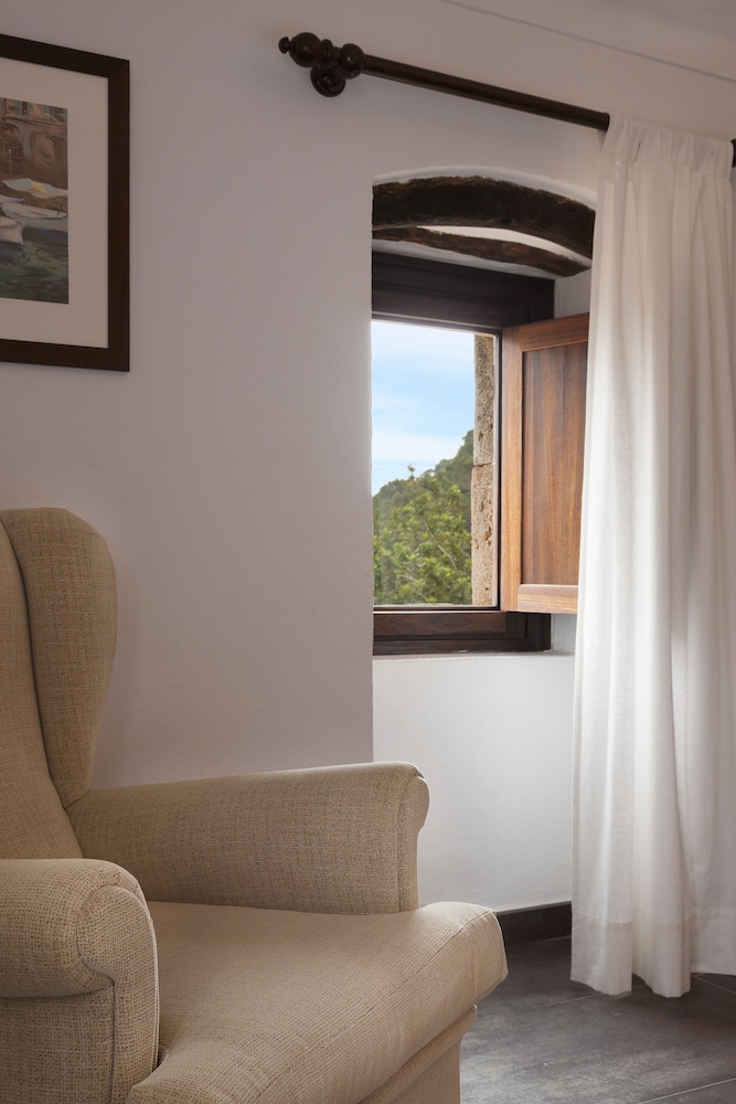 FINCA HOTEL ALBELLONS PARC NATURAL 50/70