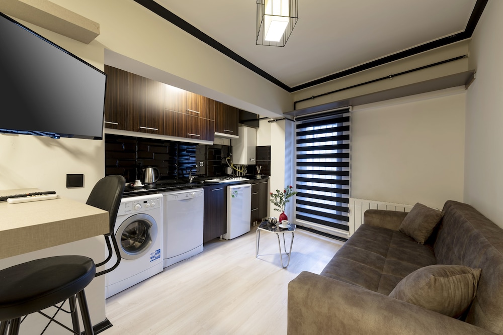 Global Suites Hotel 42/65