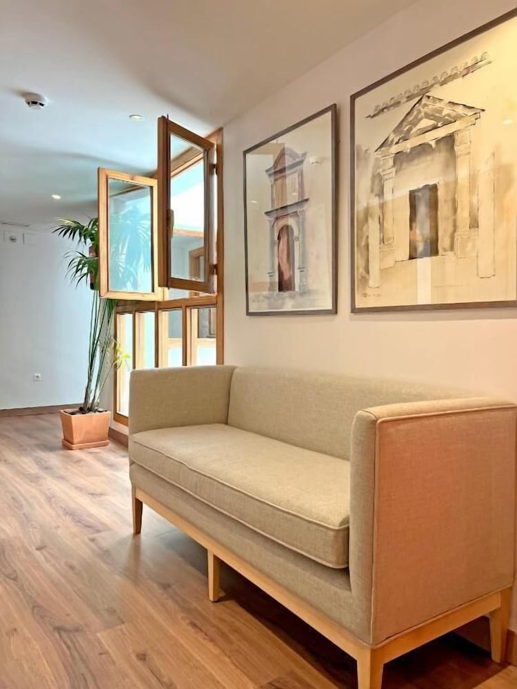 SOHO BOUTIQUE HOSPEDERIA ATALIA 30/50