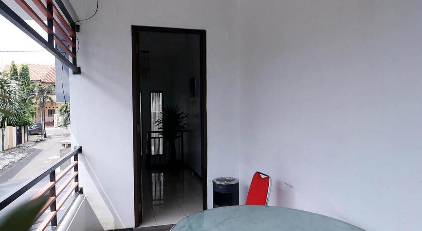 Reddoorz Plus Near Undip Tembalang 7/47