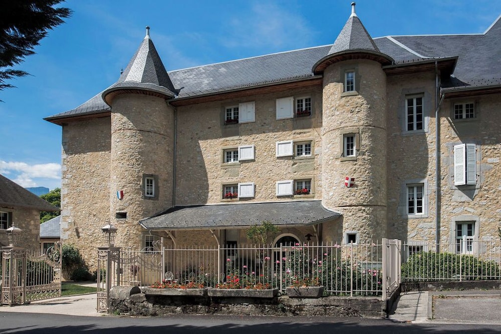 Chateau des Comtes de Challes 5/56