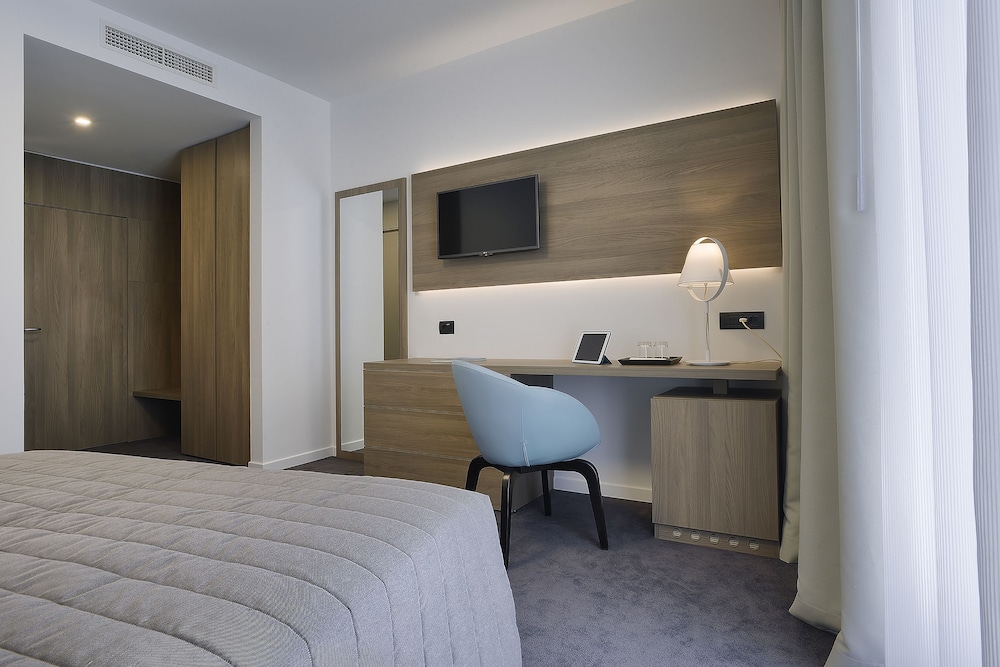 1 BEDROOM, SUPERIOR, DOUBLE OR TWIN BED, BALCONY