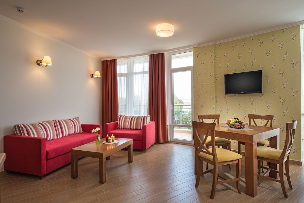 Miramar Hotel 20/50