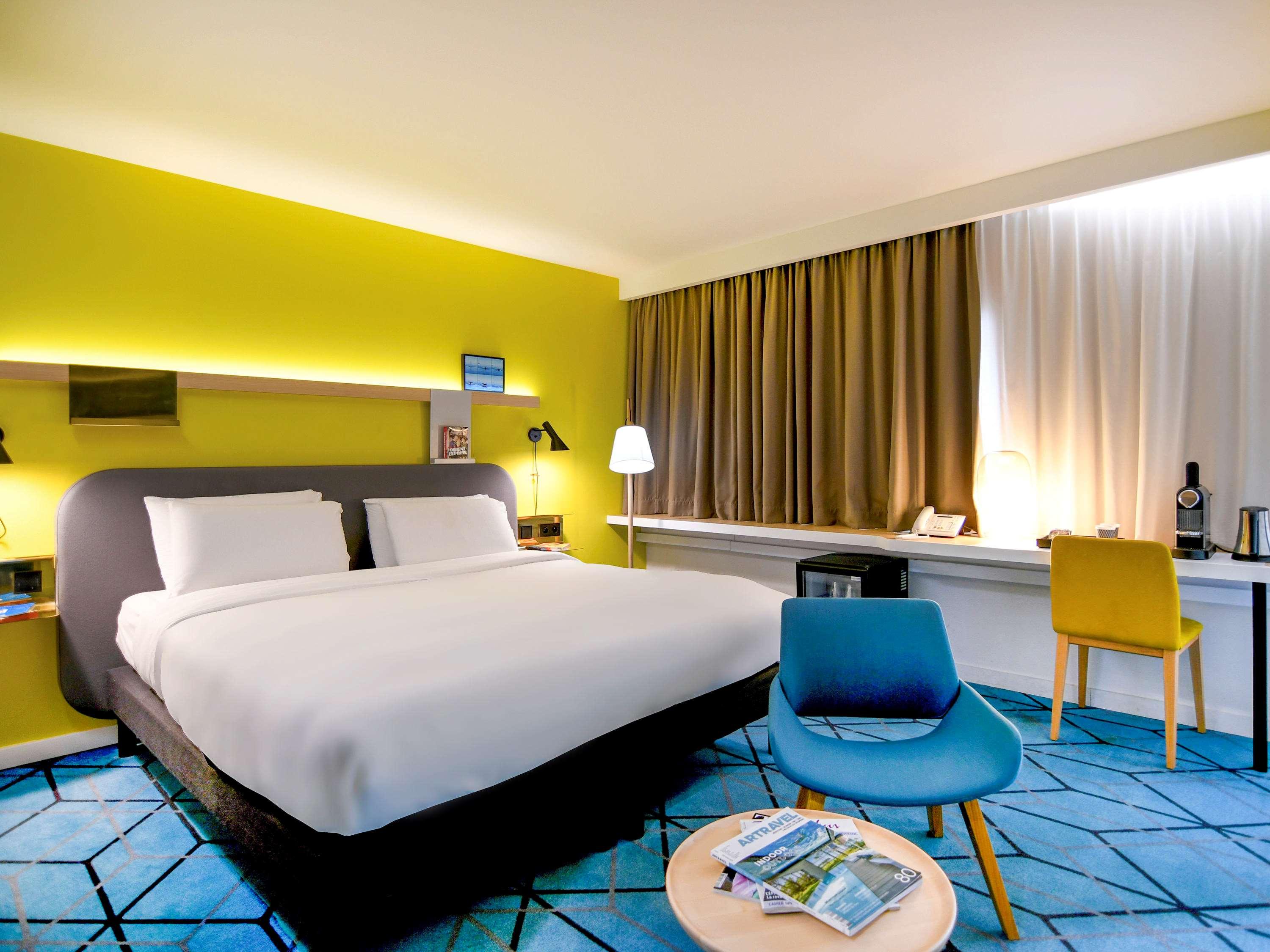 Canal, Superior, Double Bed, with View