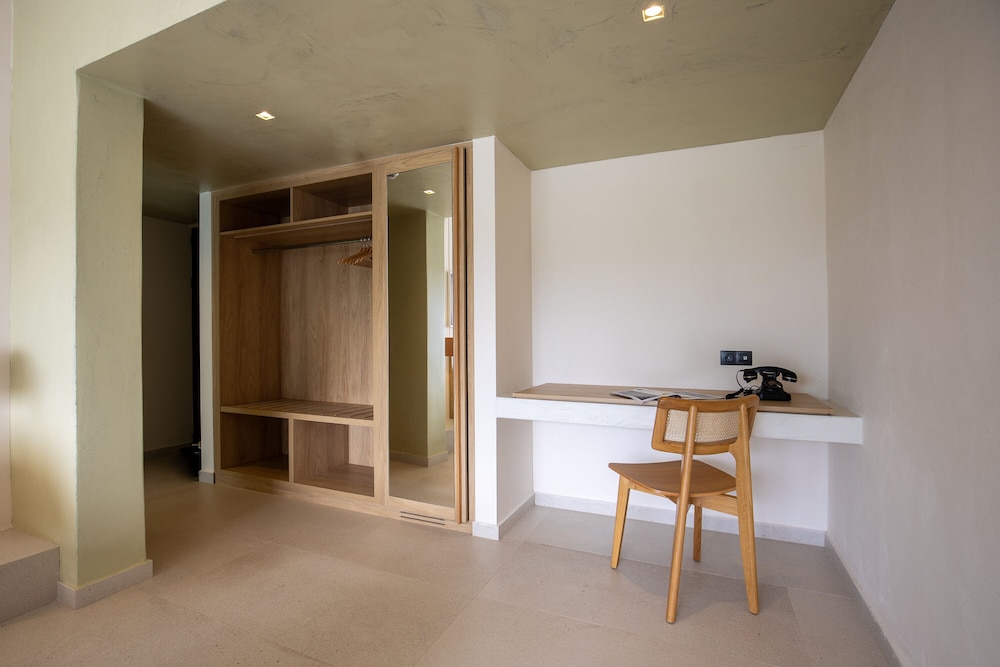 Kouros Exclusive Suites - Adults Only 64/78