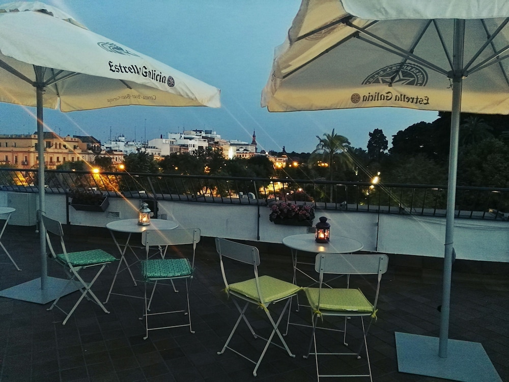 Basic Hotel Dona Manuela 3/40