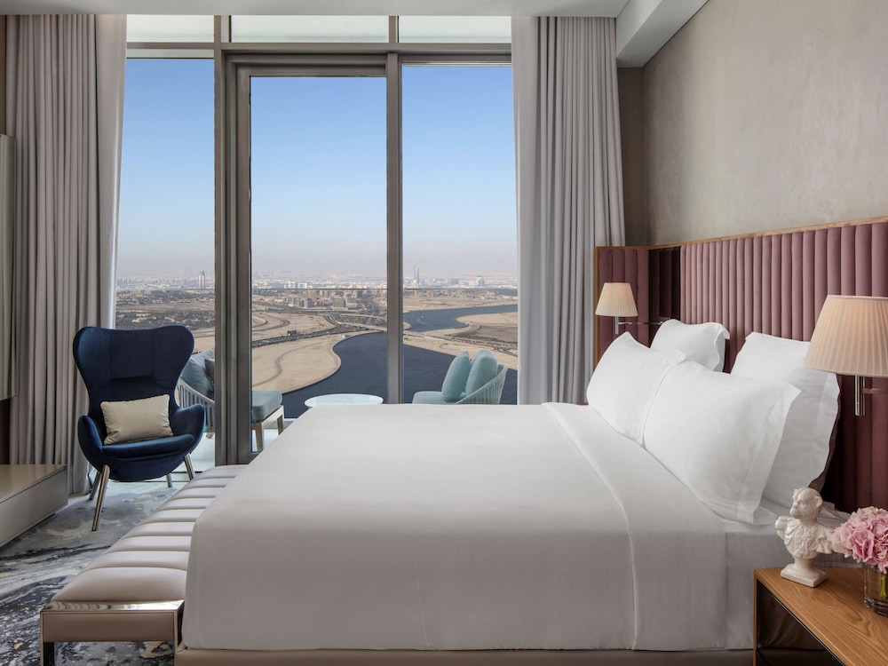 SLS Dubai Hotel and Residences 13/75