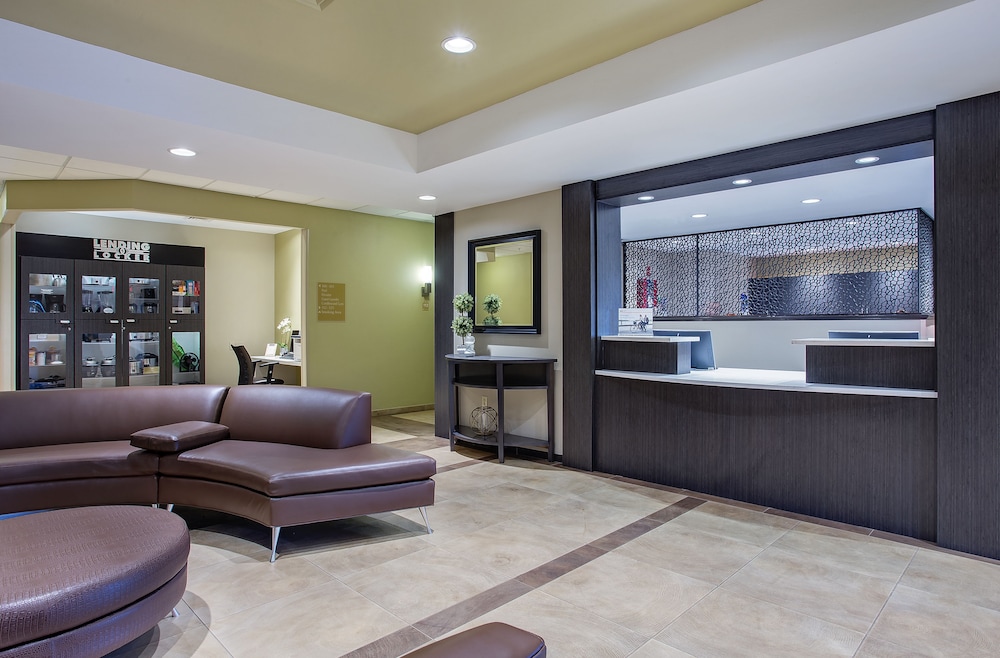 CANDLEWOOD SUITES BOWLING GREEN 5/69