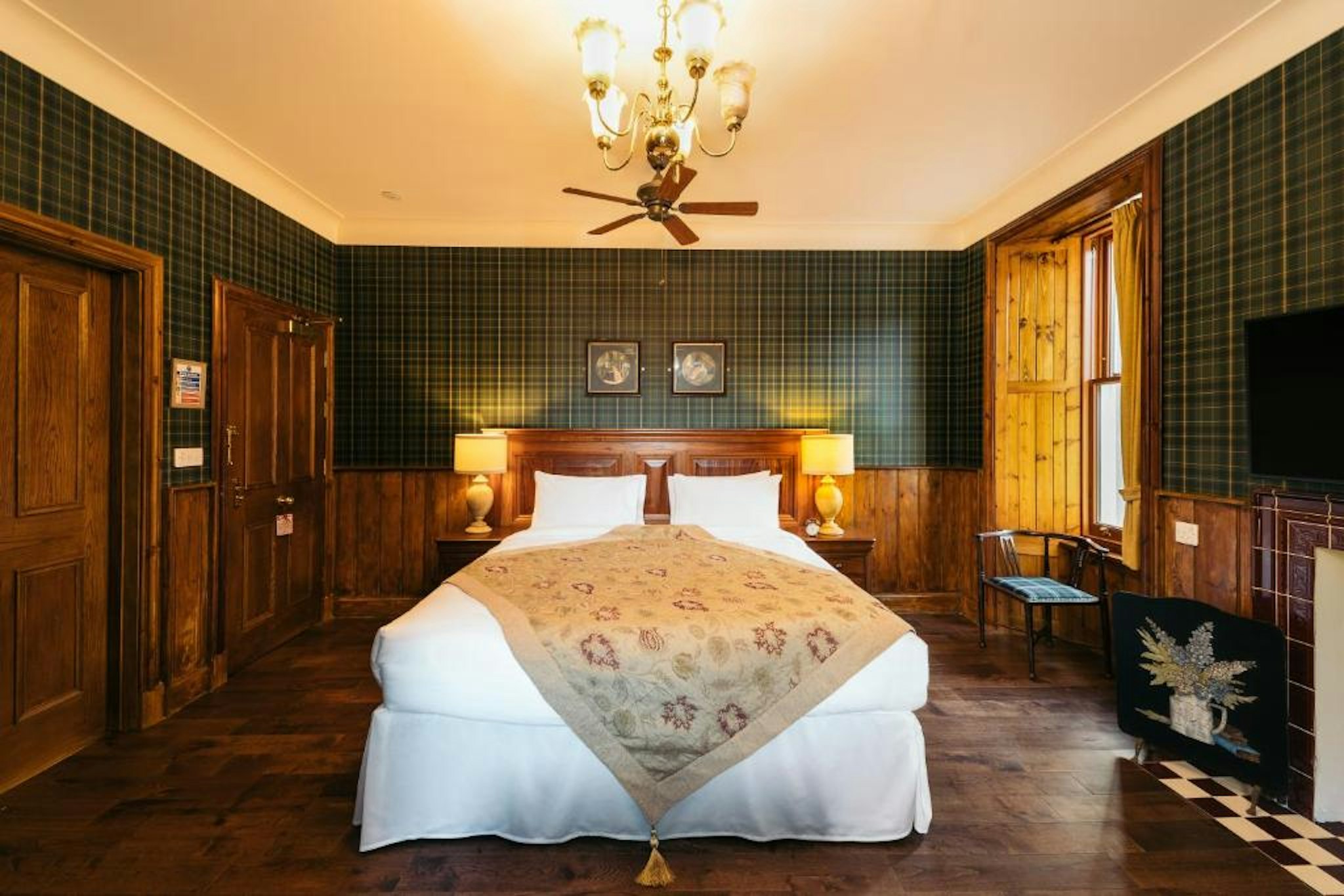 The Whispering Pine Lodge Ex Letterfinlay Lodge Hotel 13/33