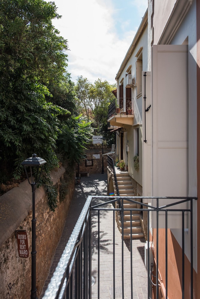 Elia Portou Due 50/54