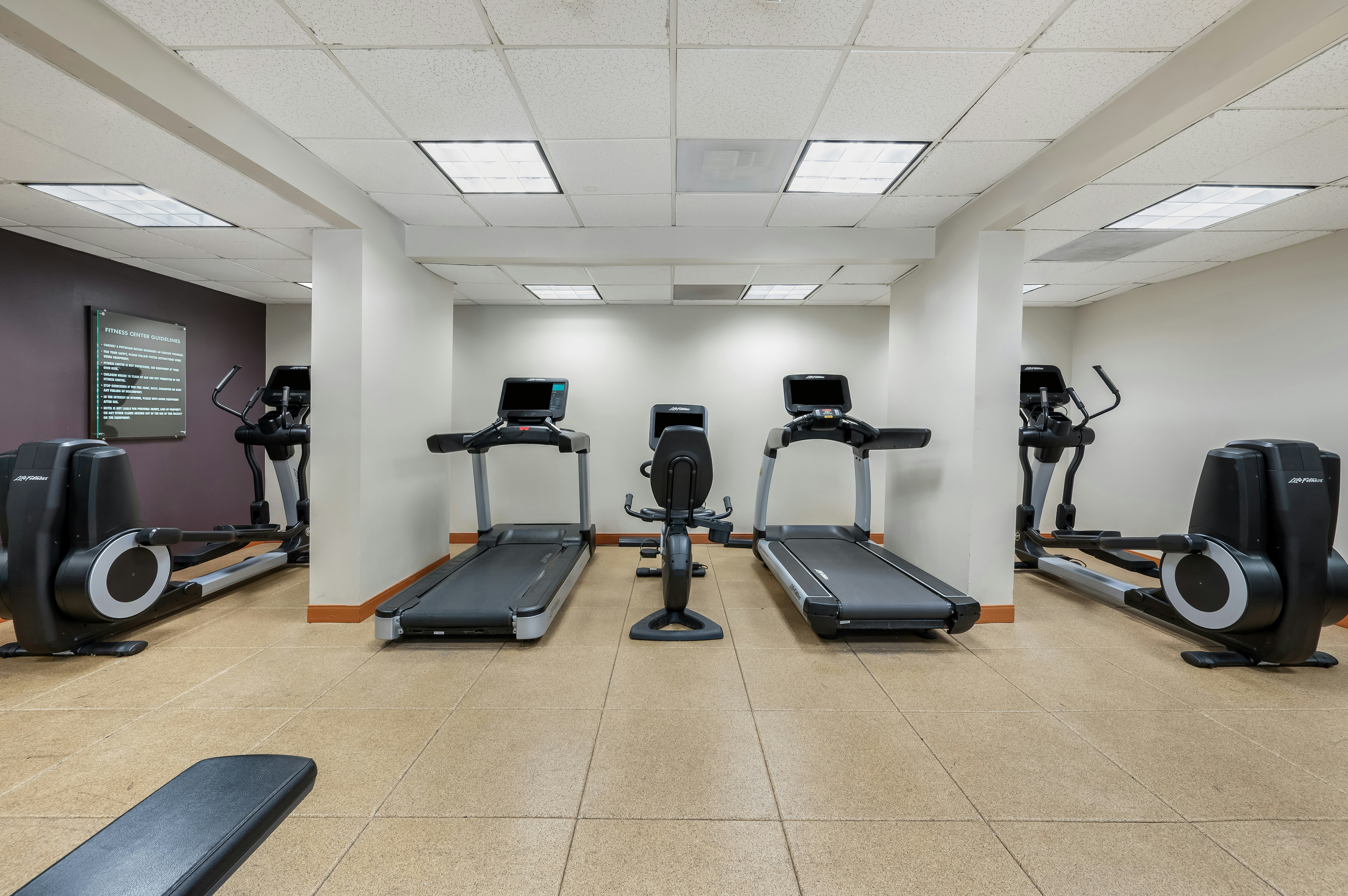 DoubleTree Suites by Hilton Raleigh - Durham 33/82