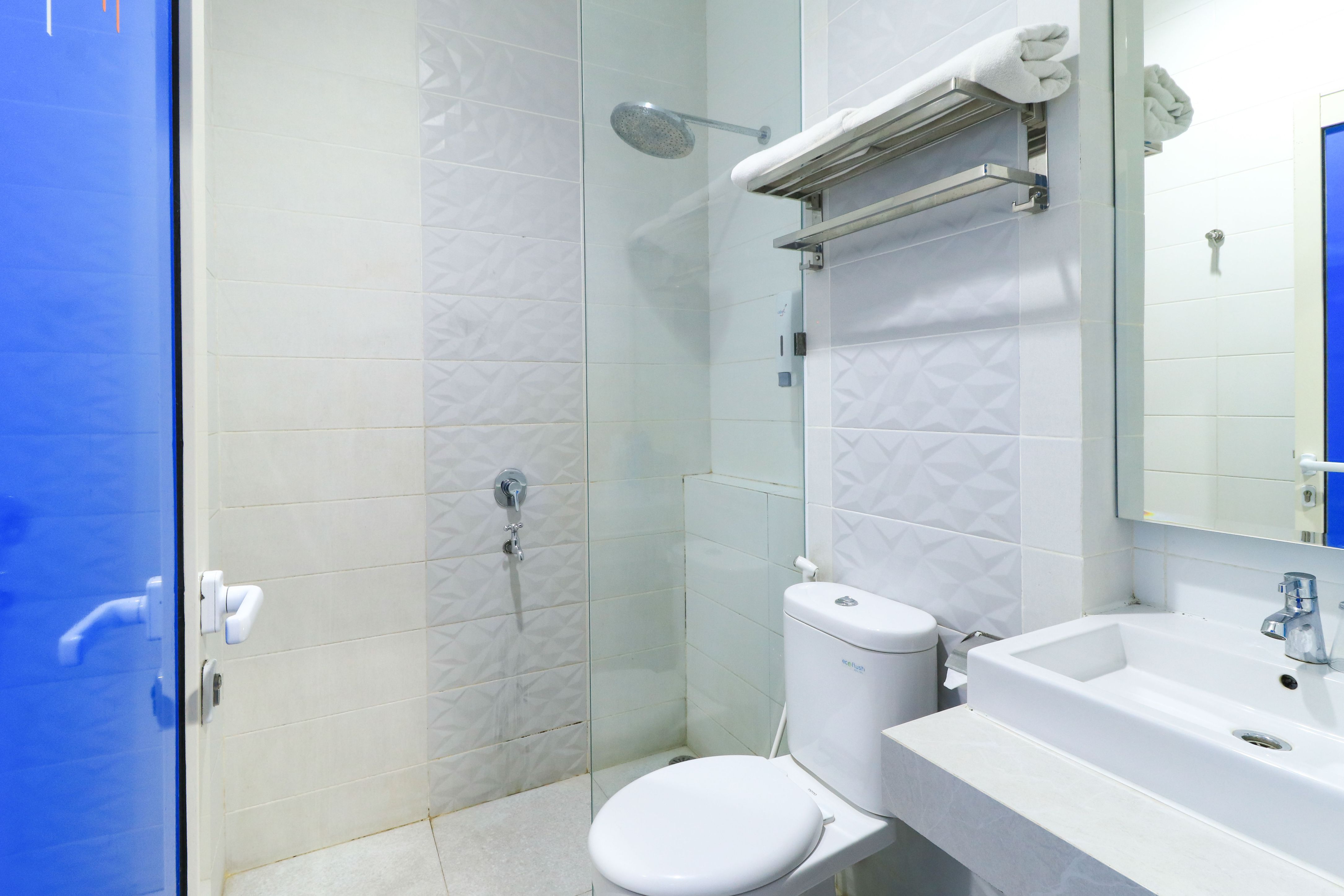 HOTEL BERLIAN INTERNATIONAL SURABAYA 45/47