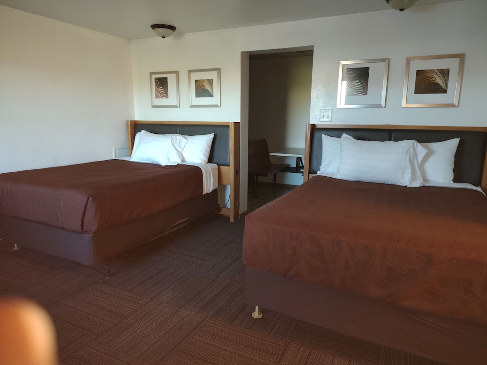 Neva Jean Motel 28/65