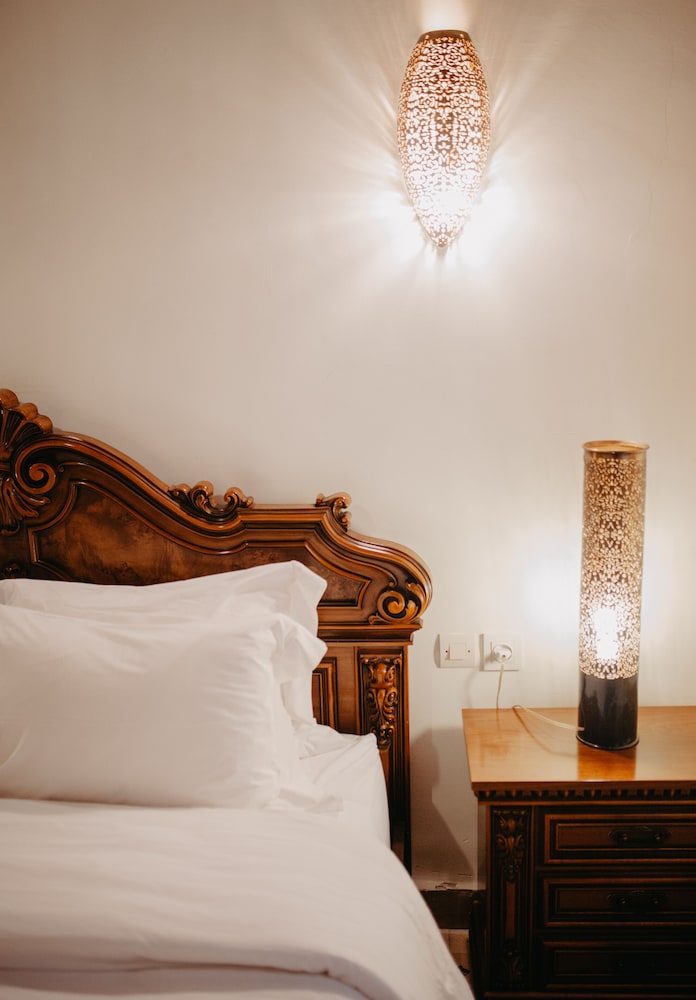 Riad TOYOUR 16/50