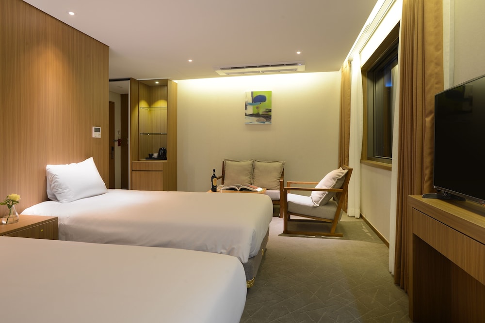 Astar Hotel 25/69