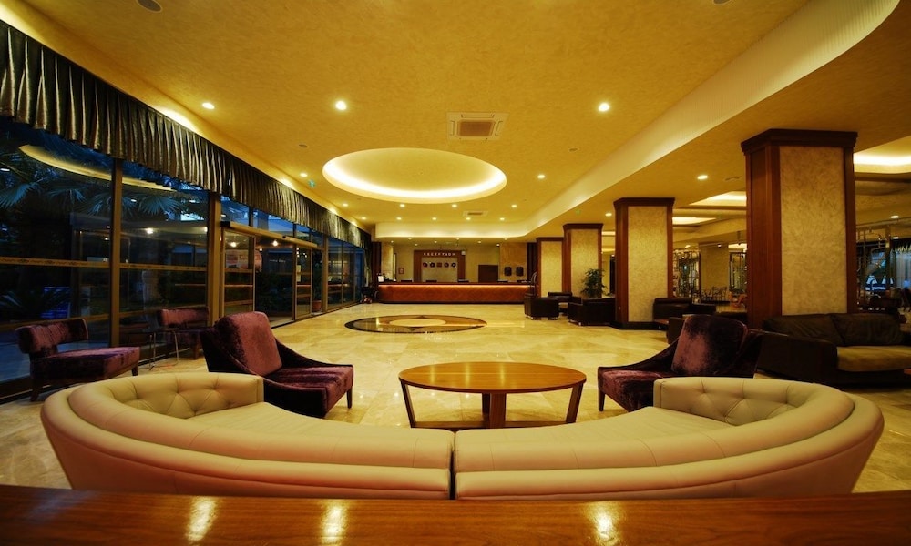 Pasa Beach Hotel 16/28