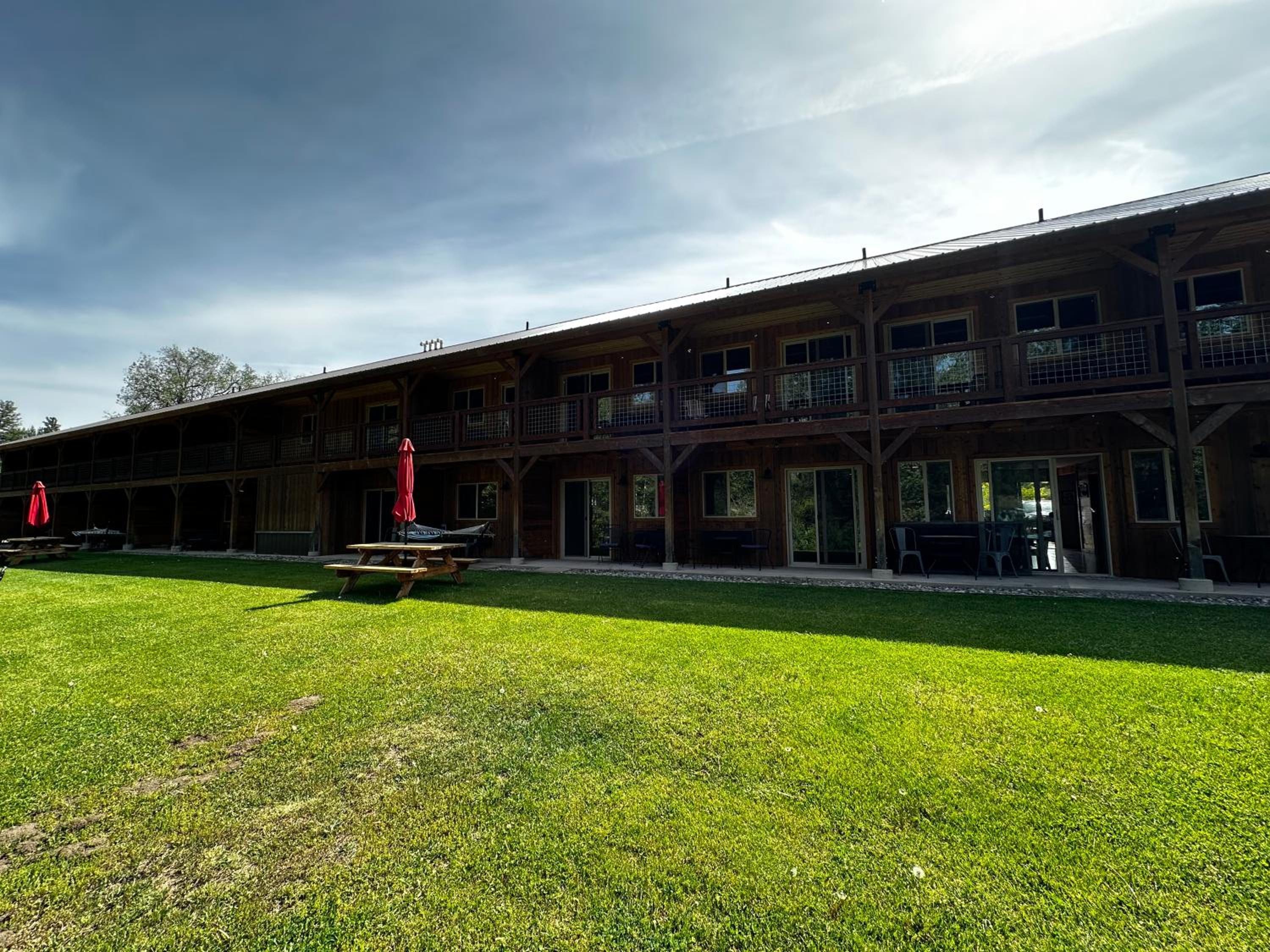 Methow River Lodge & Cabins 7/11