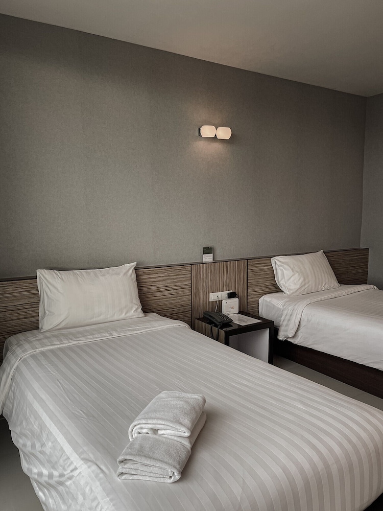 The One Hotel Bueng Kan 7/50