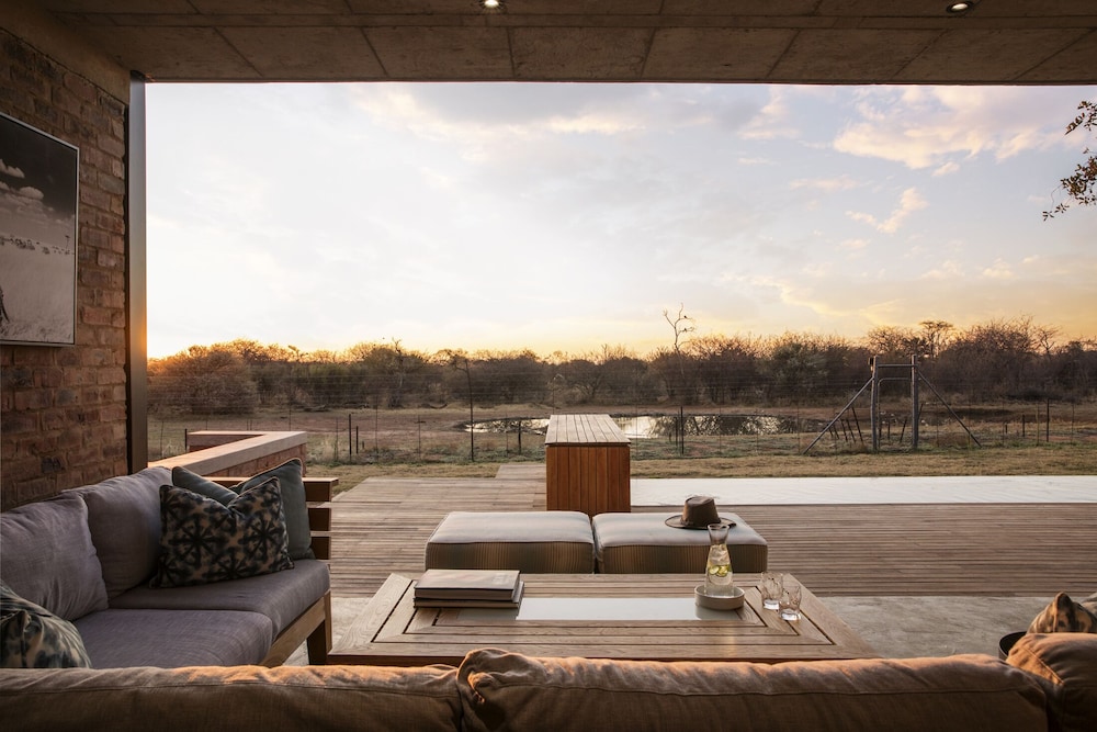 NAKO Safari Lodge 36/40