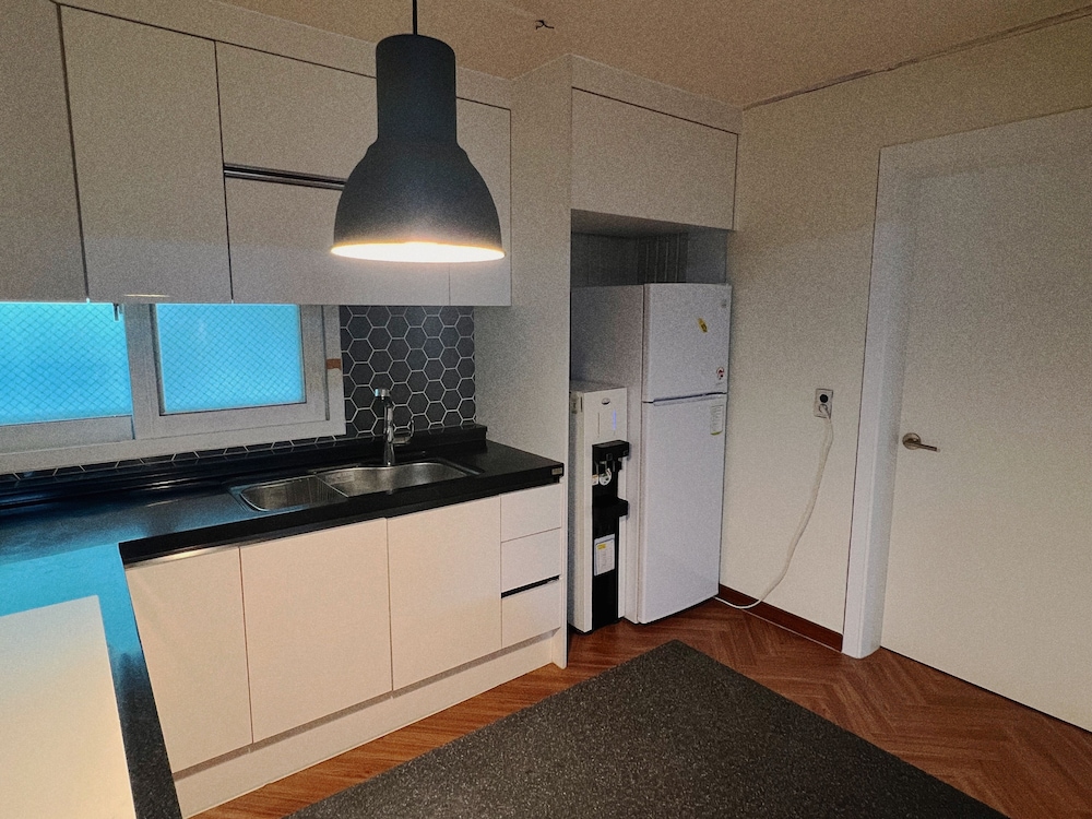 JNINE Guest House 36/59