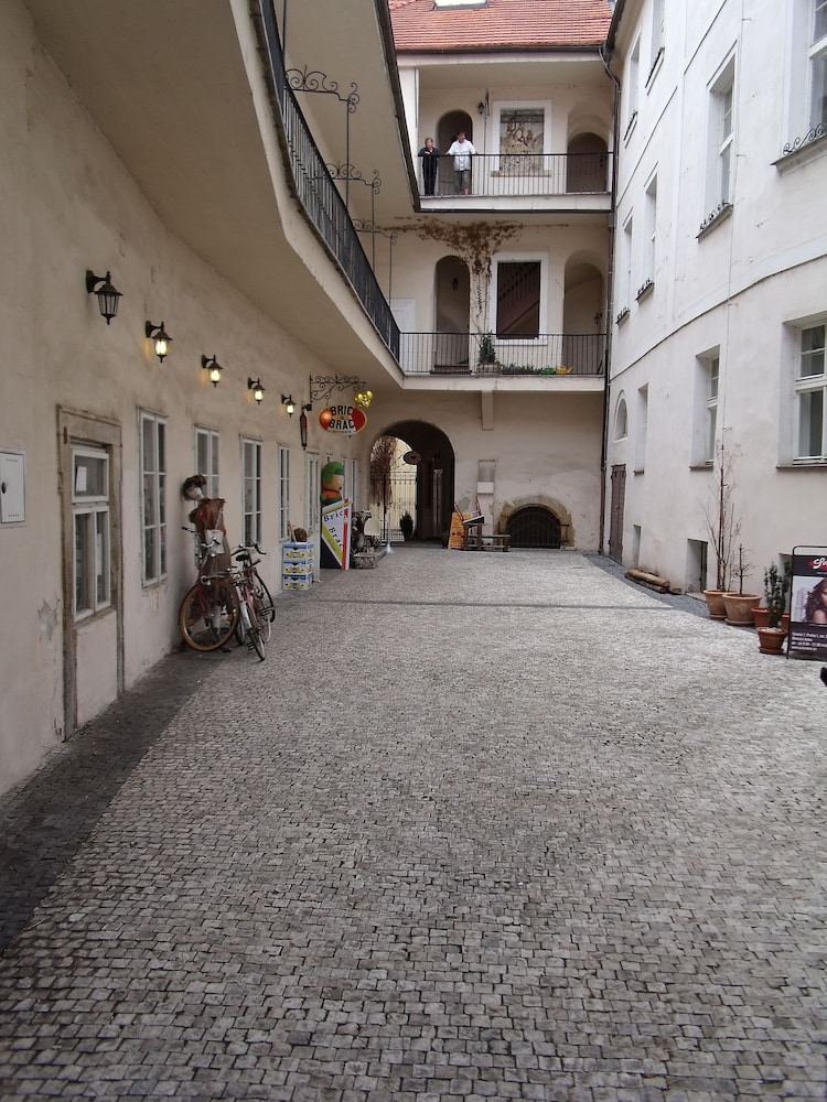 Apartments Tynska 7 44/50