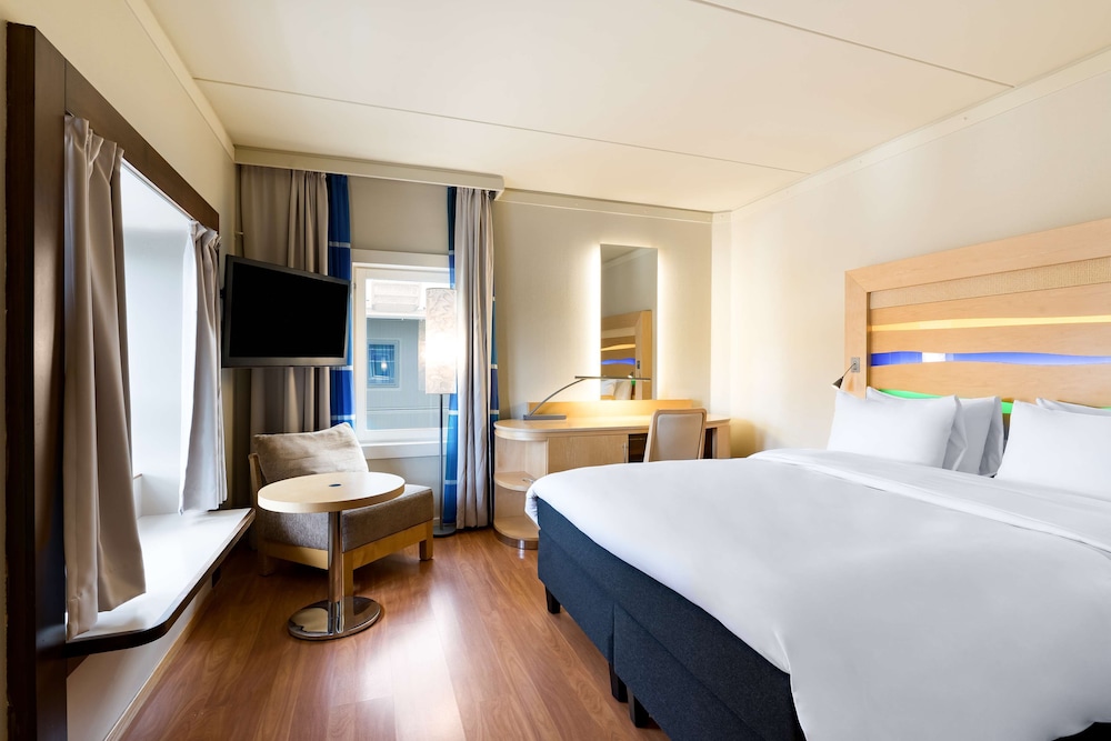 Radisson Blu Royal Garden 24/74