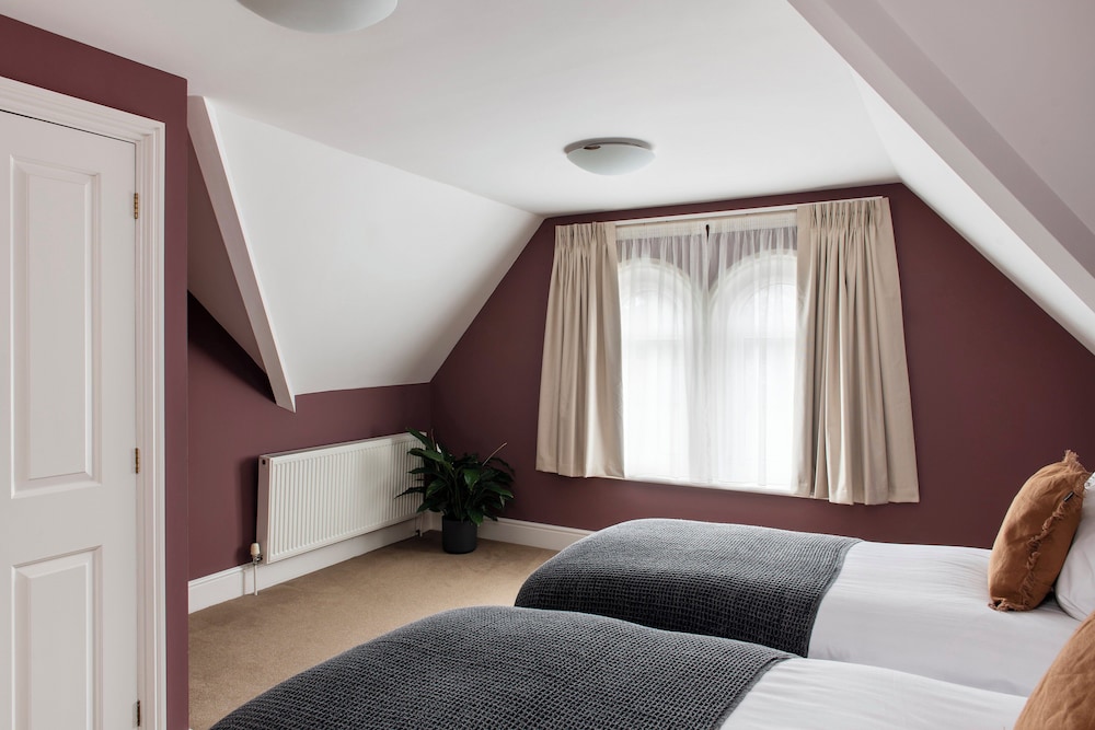 SACO Reading - Castle Crescent 15/64
