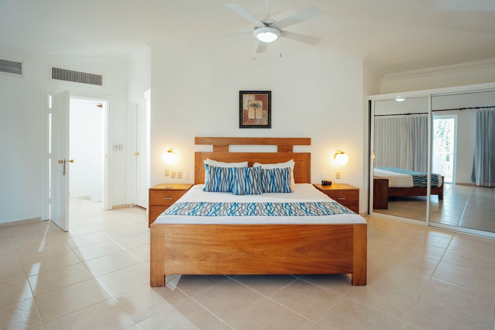 The Cliff 6 Bed Villa - All Inclusive 4/48