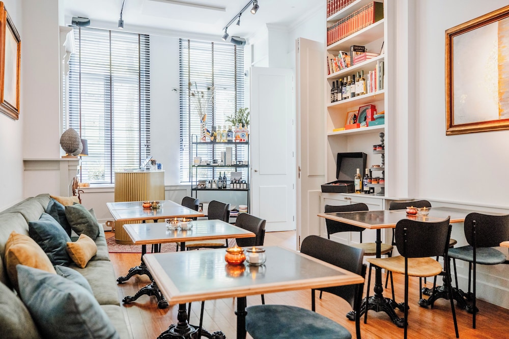 Boutique Hotel Maison Emile 49/67